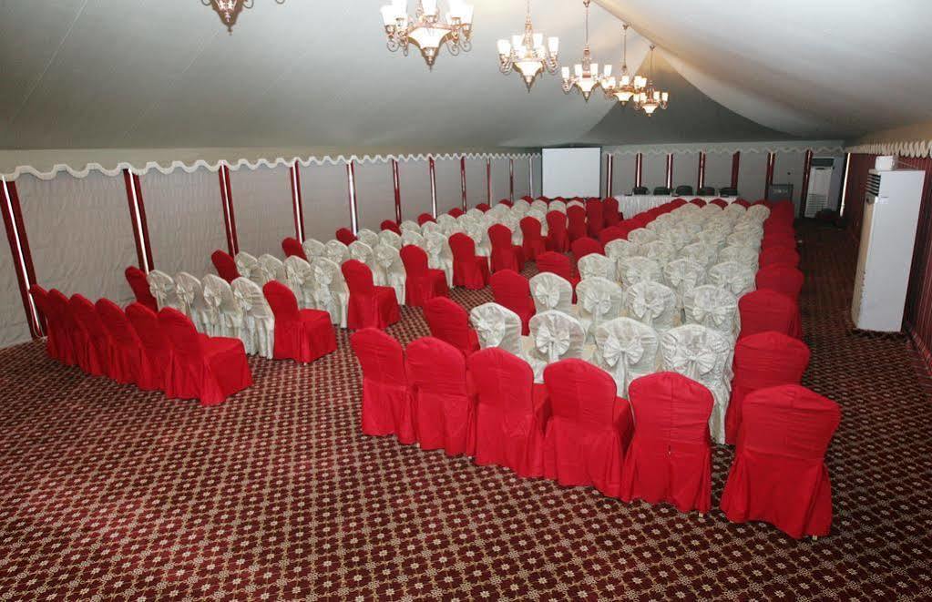 Dammam Hotell Exteriör bild