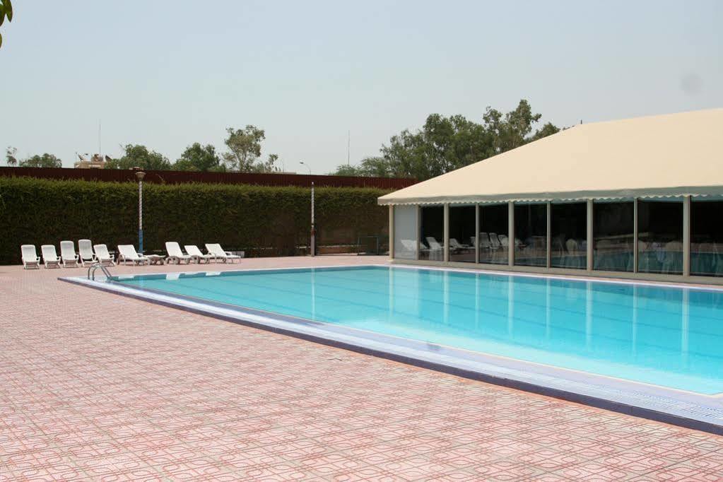 Dammam Hotell Exteriör bild