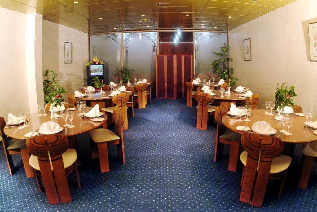 Dammam Hotell Exteriör bild
